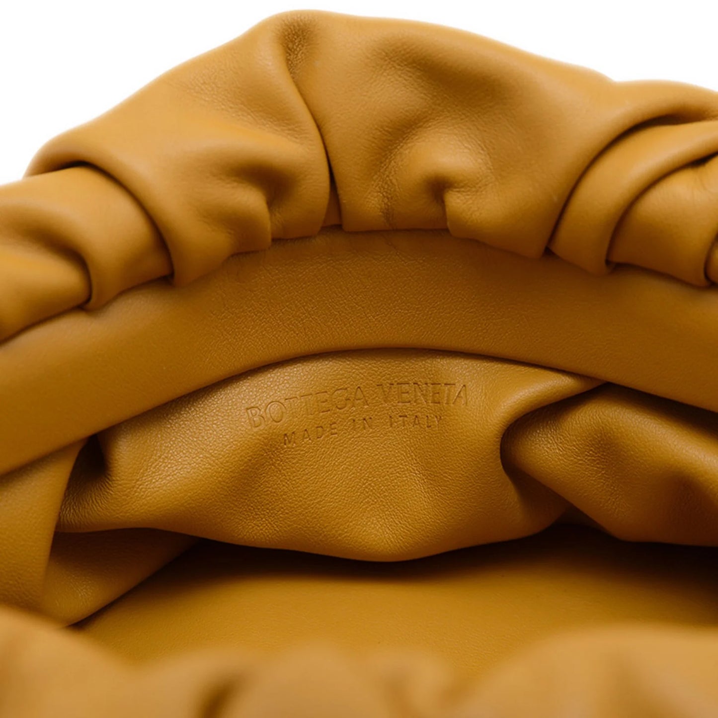 Bottega Veneta – The Chain Pouch in Pelle di Vitello Senape
