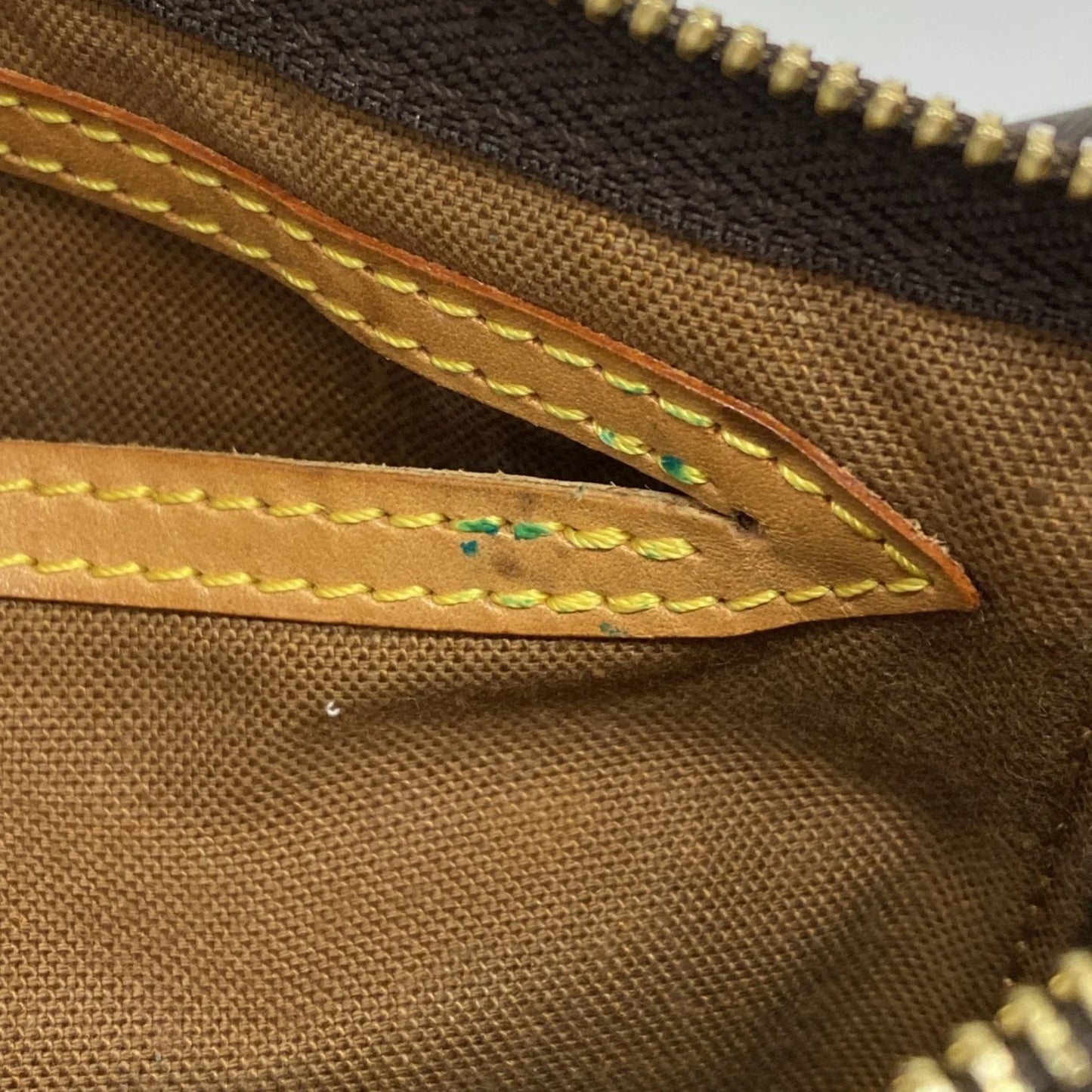 Louis Vuitton Speedy 25 Monogram Canvas