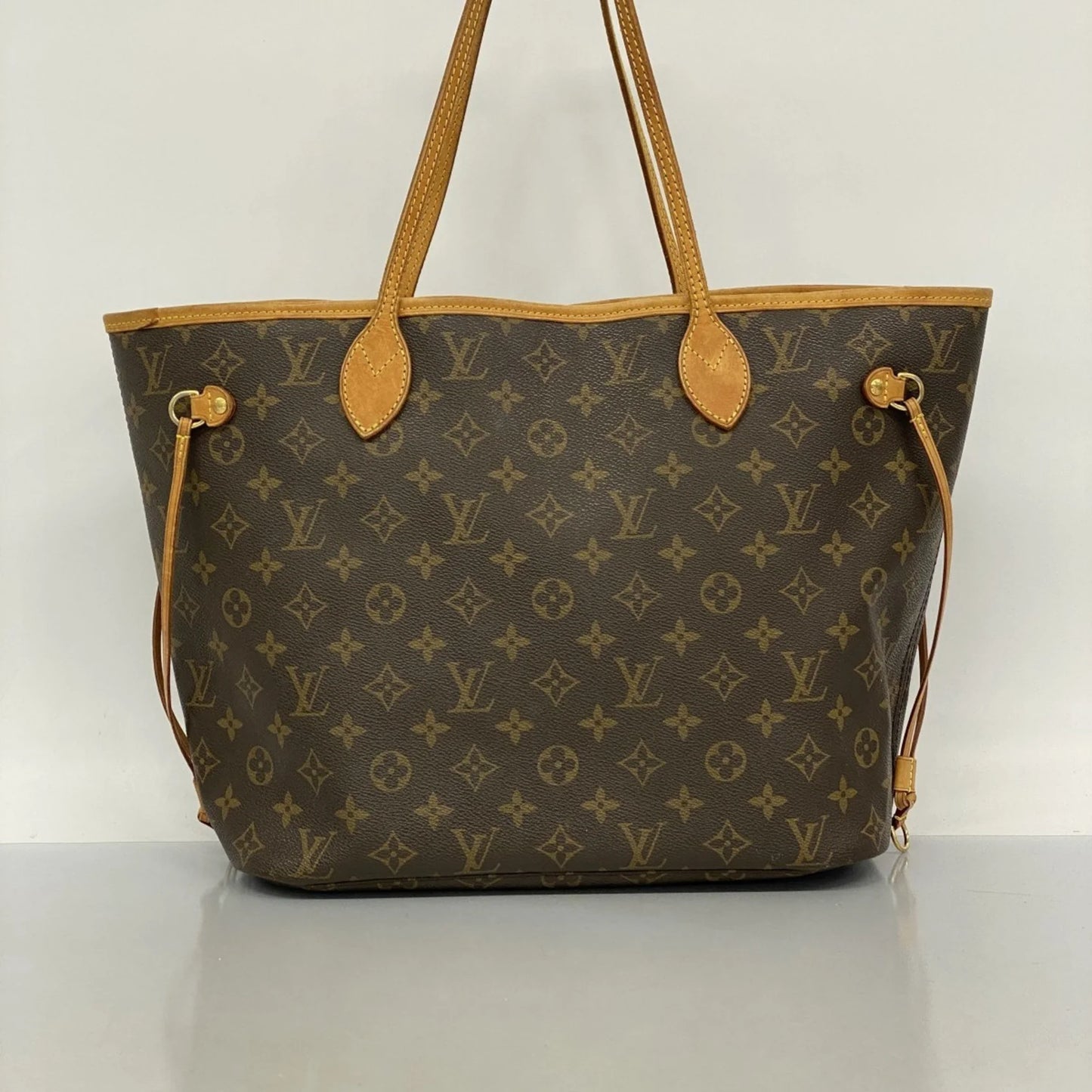 Louis Vuitton Neverfull MM Monogram Canvas – M40156