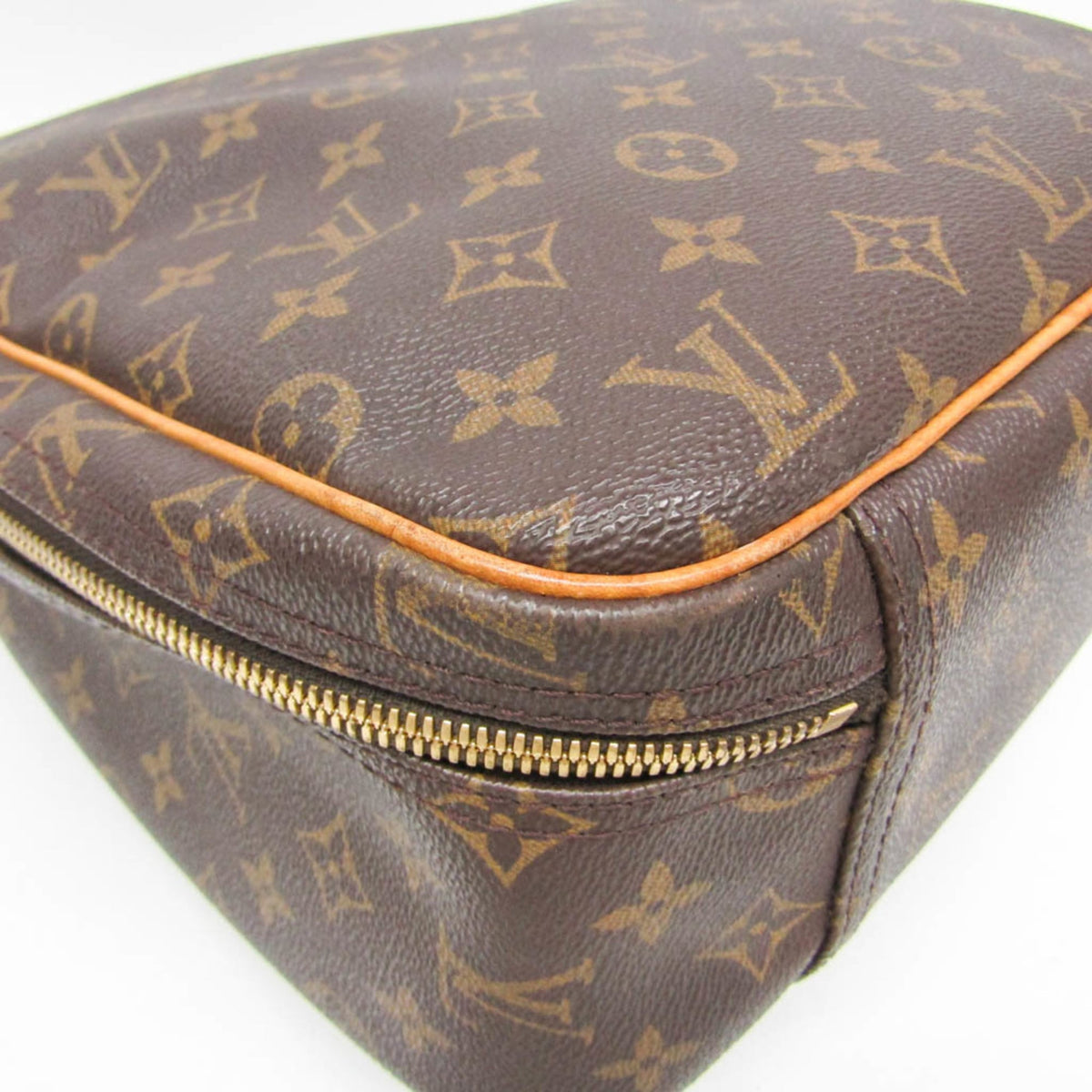 Louis Vuitton Excursion