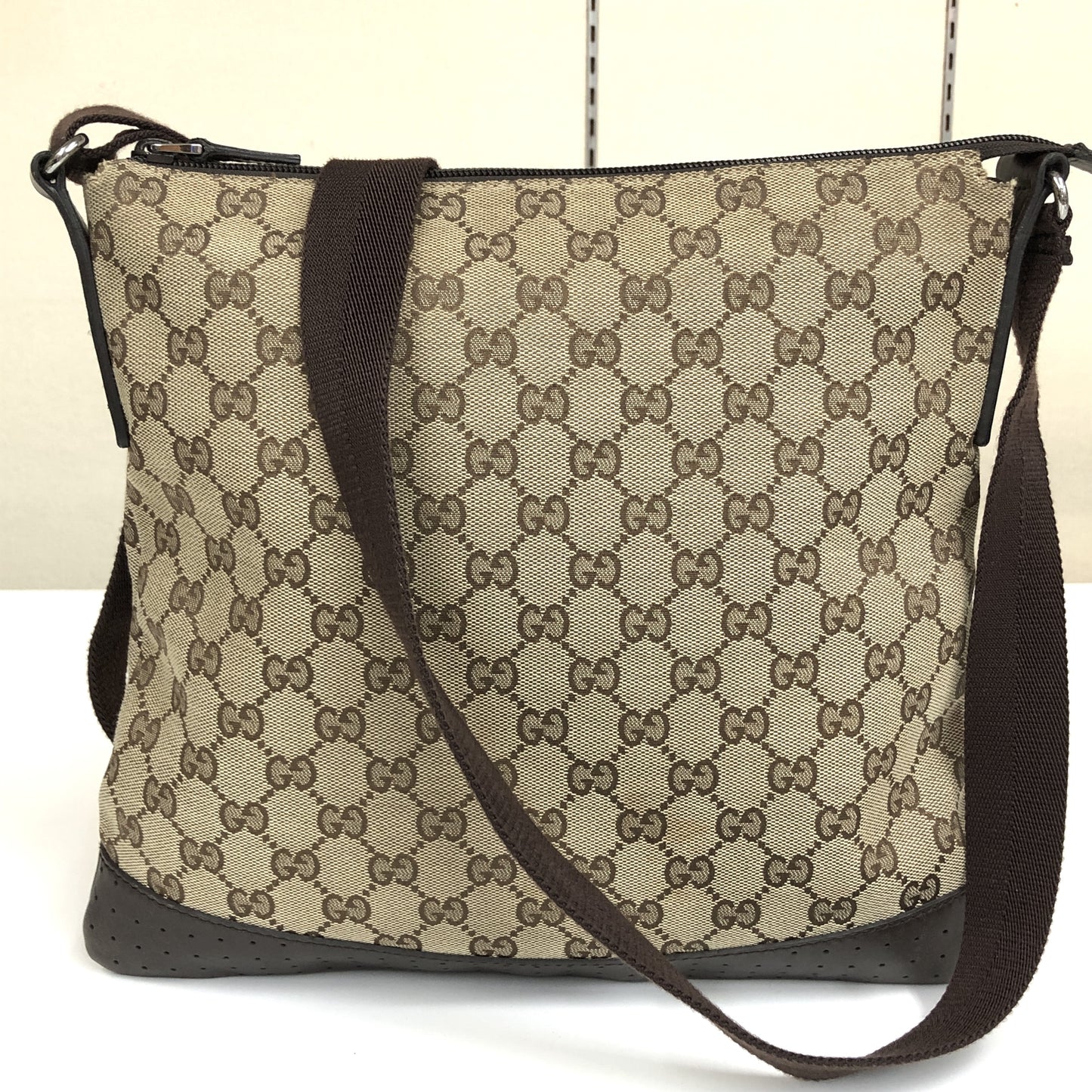 Gucci Zip Messenger GOOD