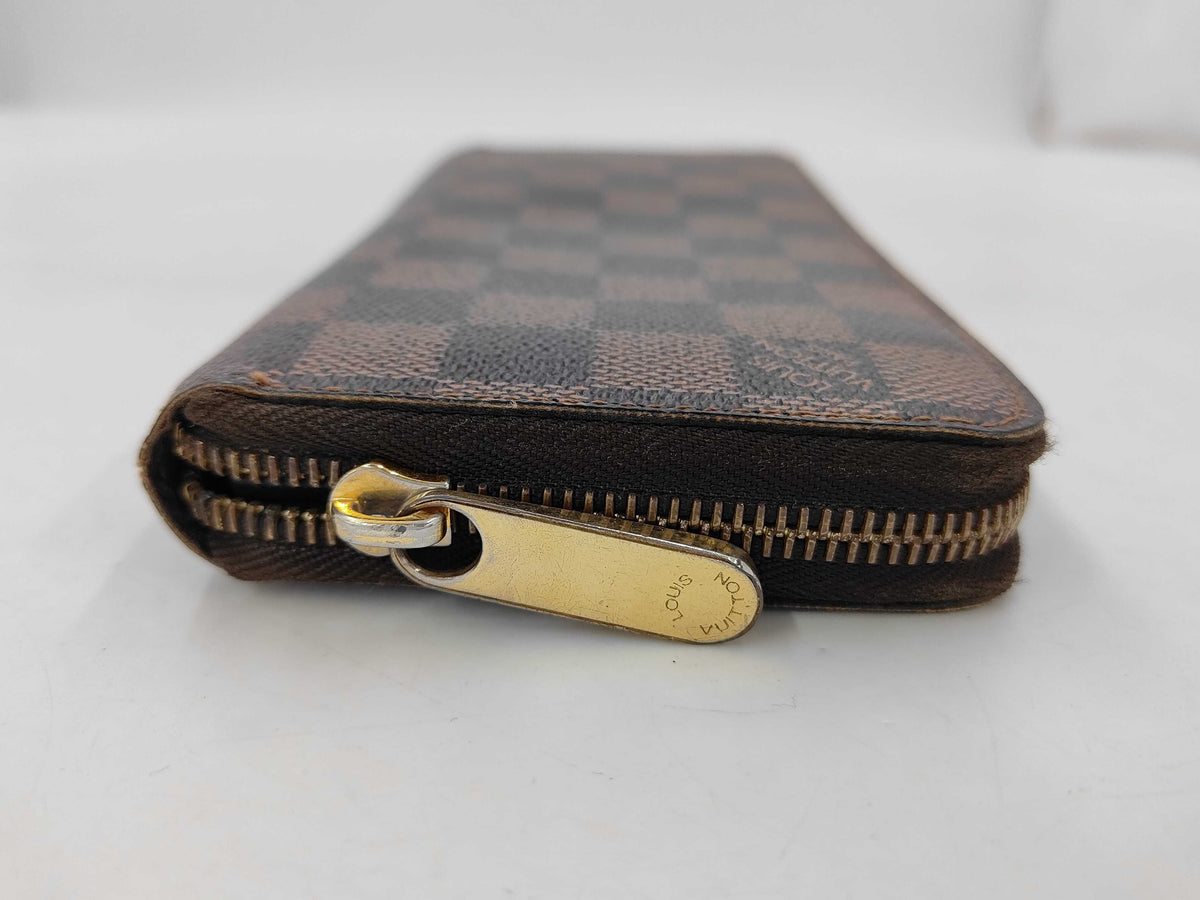 Louis Vuitton Zippy Wallet