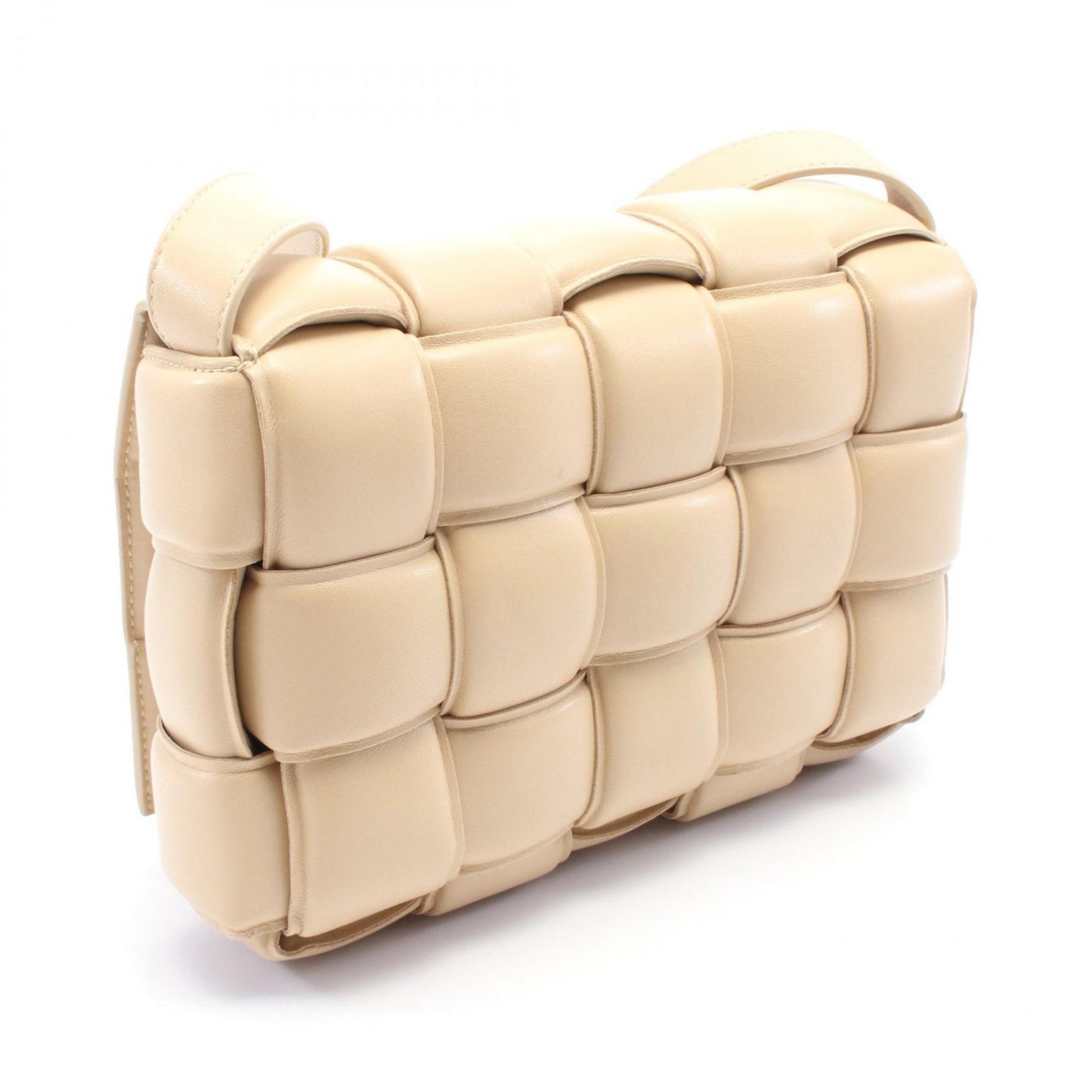 Bottega Veneta Cassette – Pelle Beige Intrecciata (Ref. 591970)