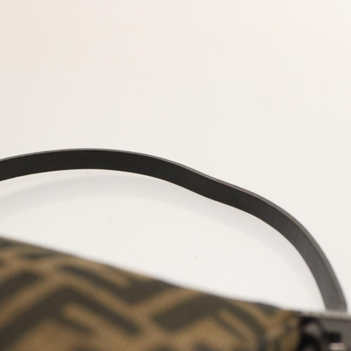 Fendi Baguette Mini Zucca Canvas e Pelle Nera – Made in Italy