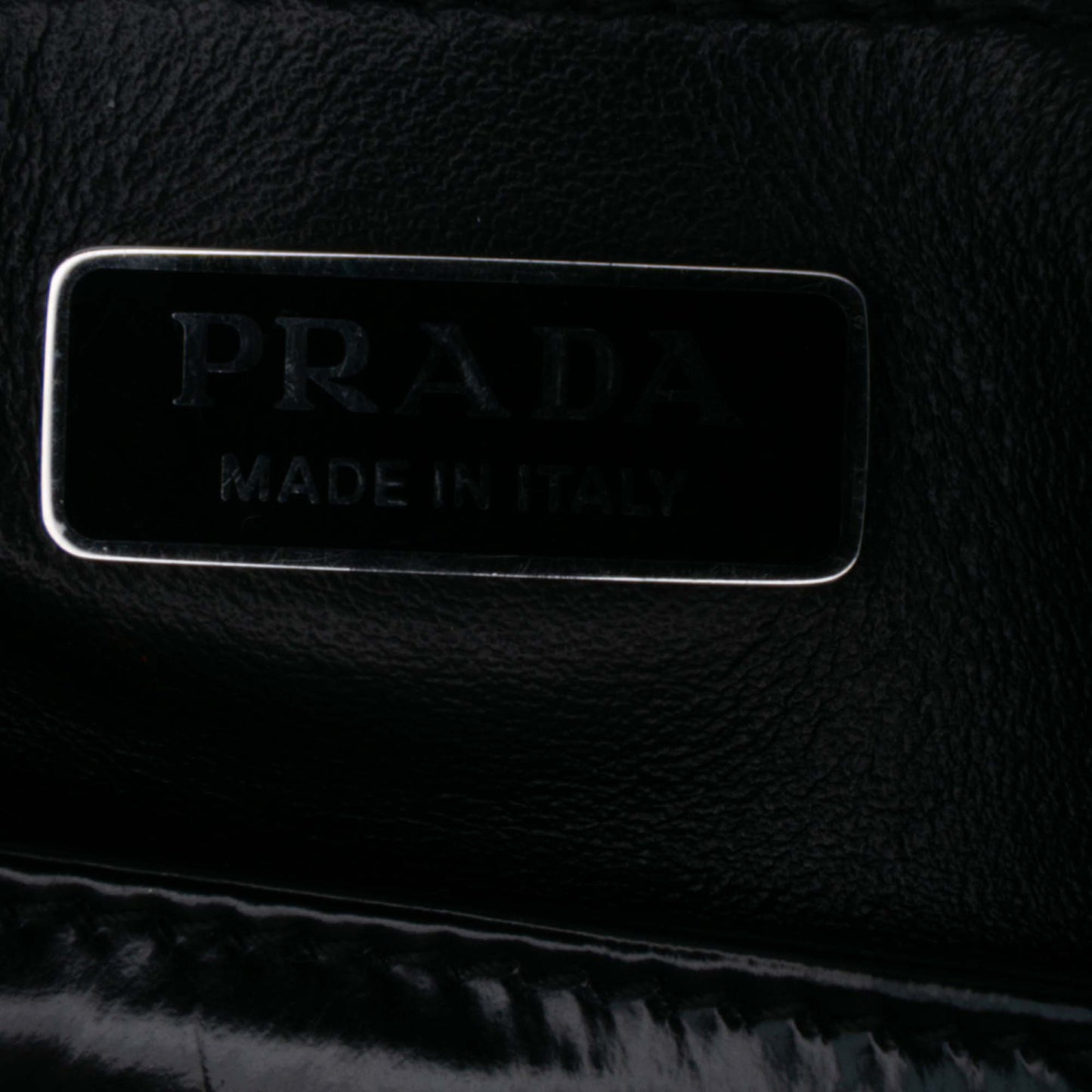 Prada Cleo in Pelle Spazzolata Nera – Linea Iconica