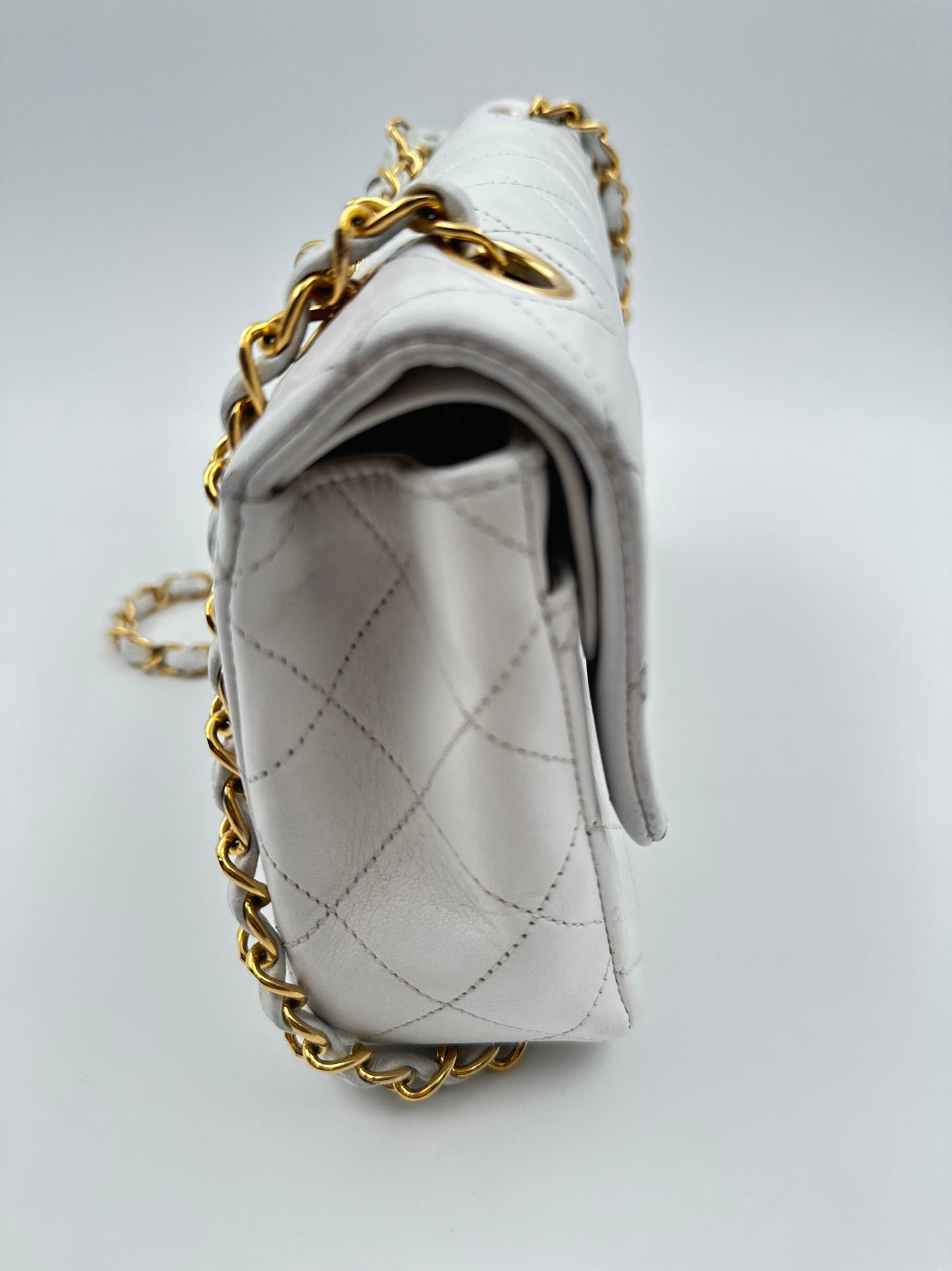 Chanel Classic Flap Small in pelle bianca – Oro 24k – Serie 1 (1989–1991) – Full Set