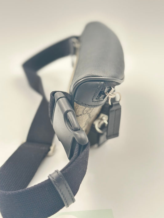 Gucci Marsupio GG Supreme Canvas Beige/Nero – Taglia Media