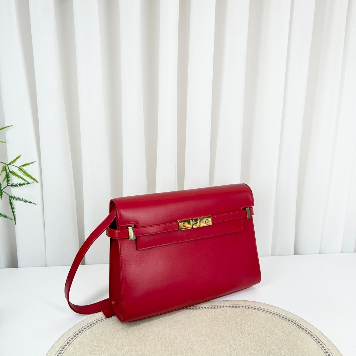 Saint Laurent Paris – Manhattan Shoulder Bag in Smooth Leather Rosso