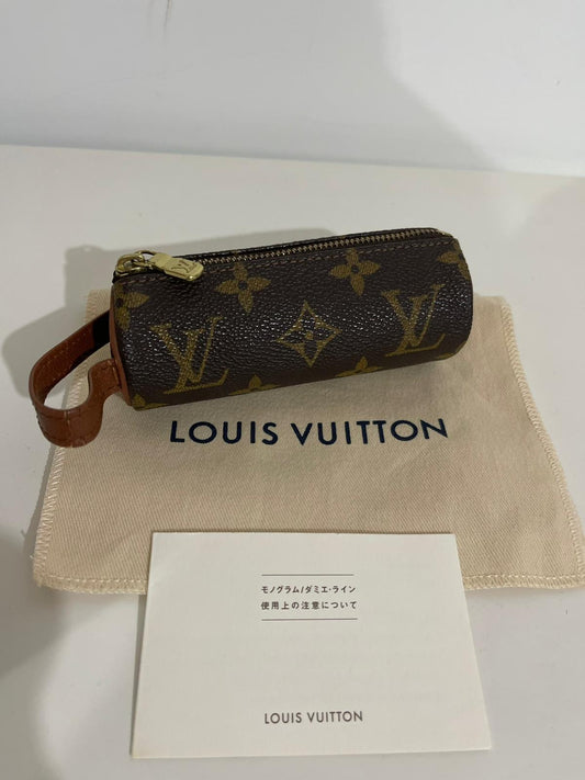 Louis Vuitton Mini Pochette Cylindrique Monogram – Porta Monete/Accessori