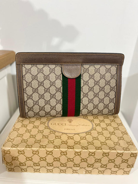 Gucci Vintage Clutch GG Supreme – Web Stripe