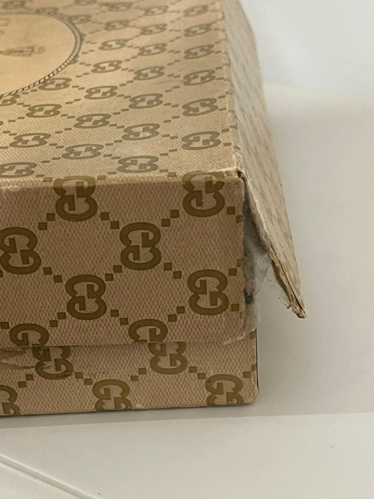 Gucci Vintage Clutch GG Supreme – Web Stripe
