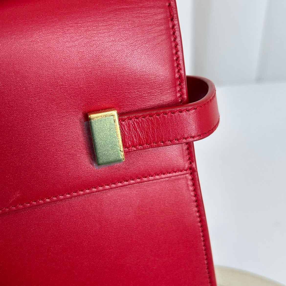 Saint Laurent Paris – Manhattan Shoulder Bag in Smooth Leather Rosso