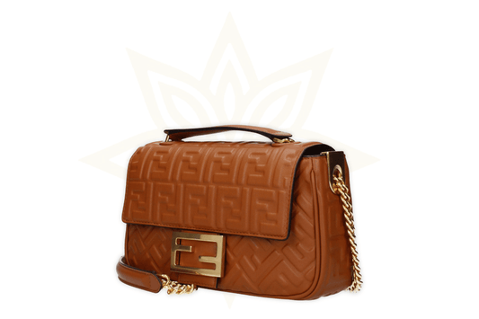 Fendi Baguette Chain Medium – Pelle goffrata FF - Etoilux