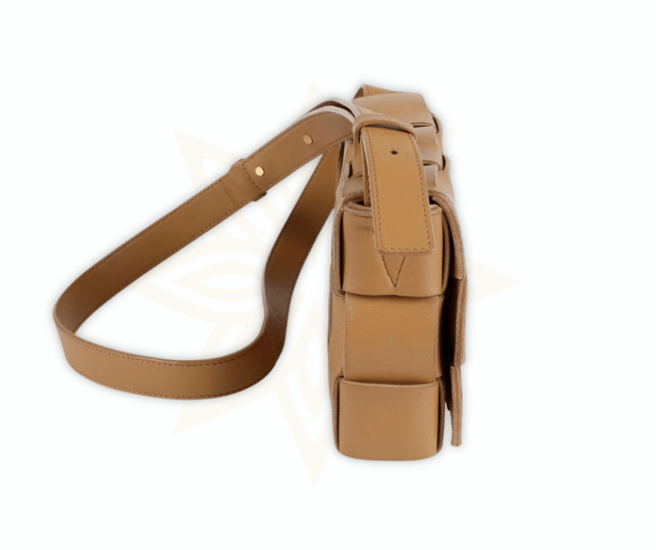 Bottega Veneta Cassette Bag in pelle caramello – Pre - Owned in condizioni eccellenti - Etoilux