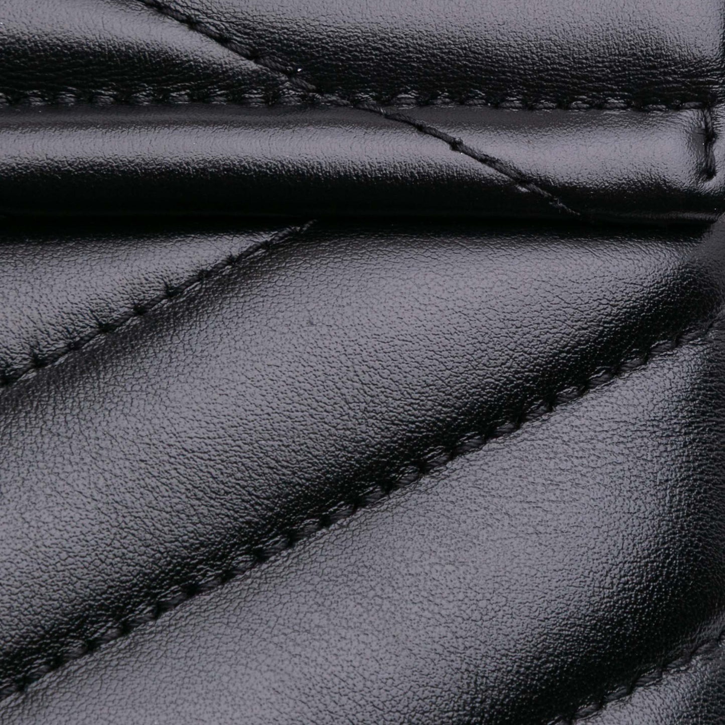 Saint Laurent Piccola borsa a tracolla LouLou in pelle di vitello con monogramma - Etoilux