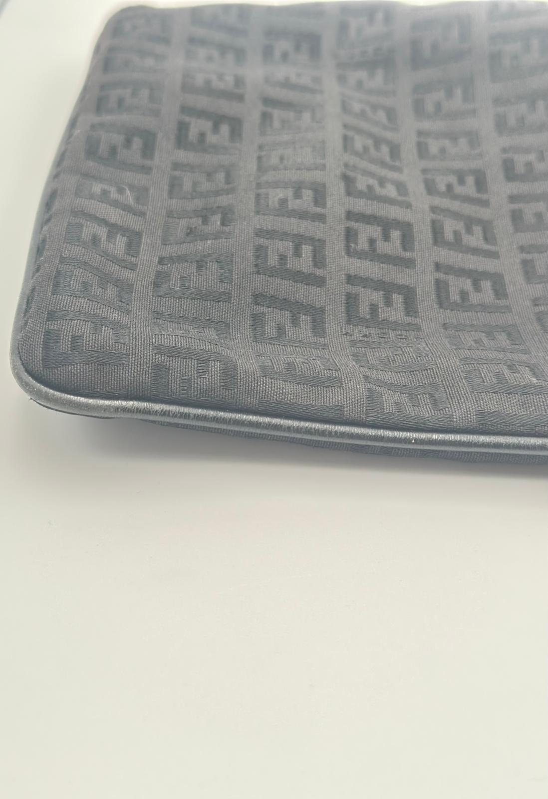 Borsa a Tracolla Fendi Zucca Nera Vintage –RPV017402025 - Etoilux