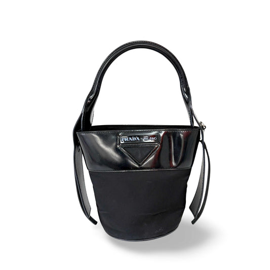 Prada Secchiello Vintage Tessuto e Pelle Spazzolata Nero – 18 cm - Etoilux