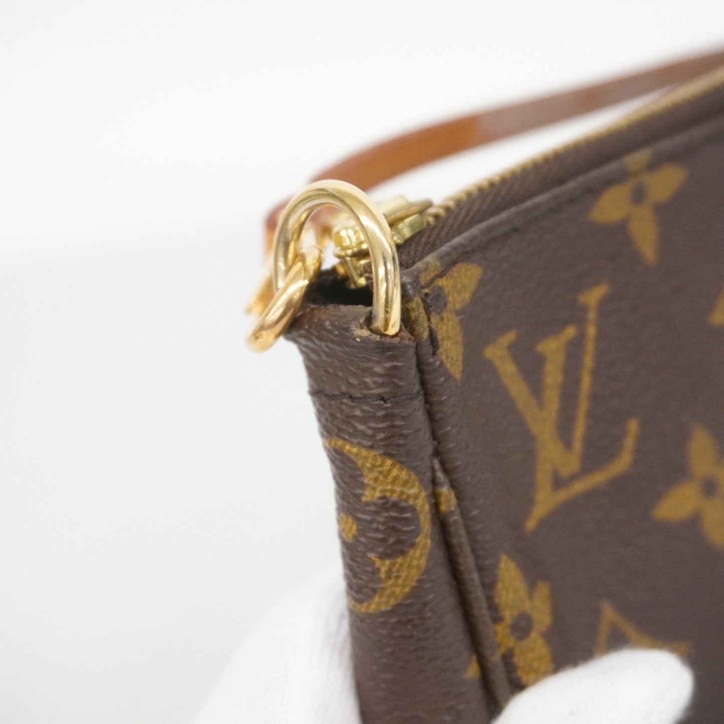 Louis Vuitton Pochette Accessoire - Etoilux