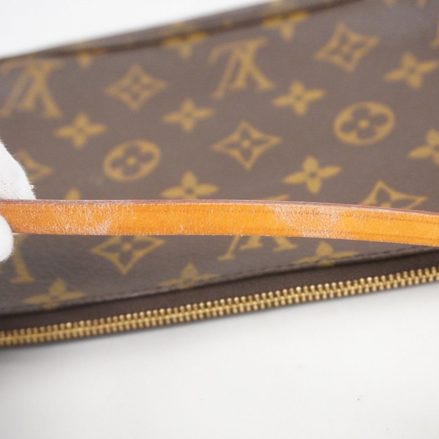 Louis Vuitton Pochette Accessoire - Etoilux