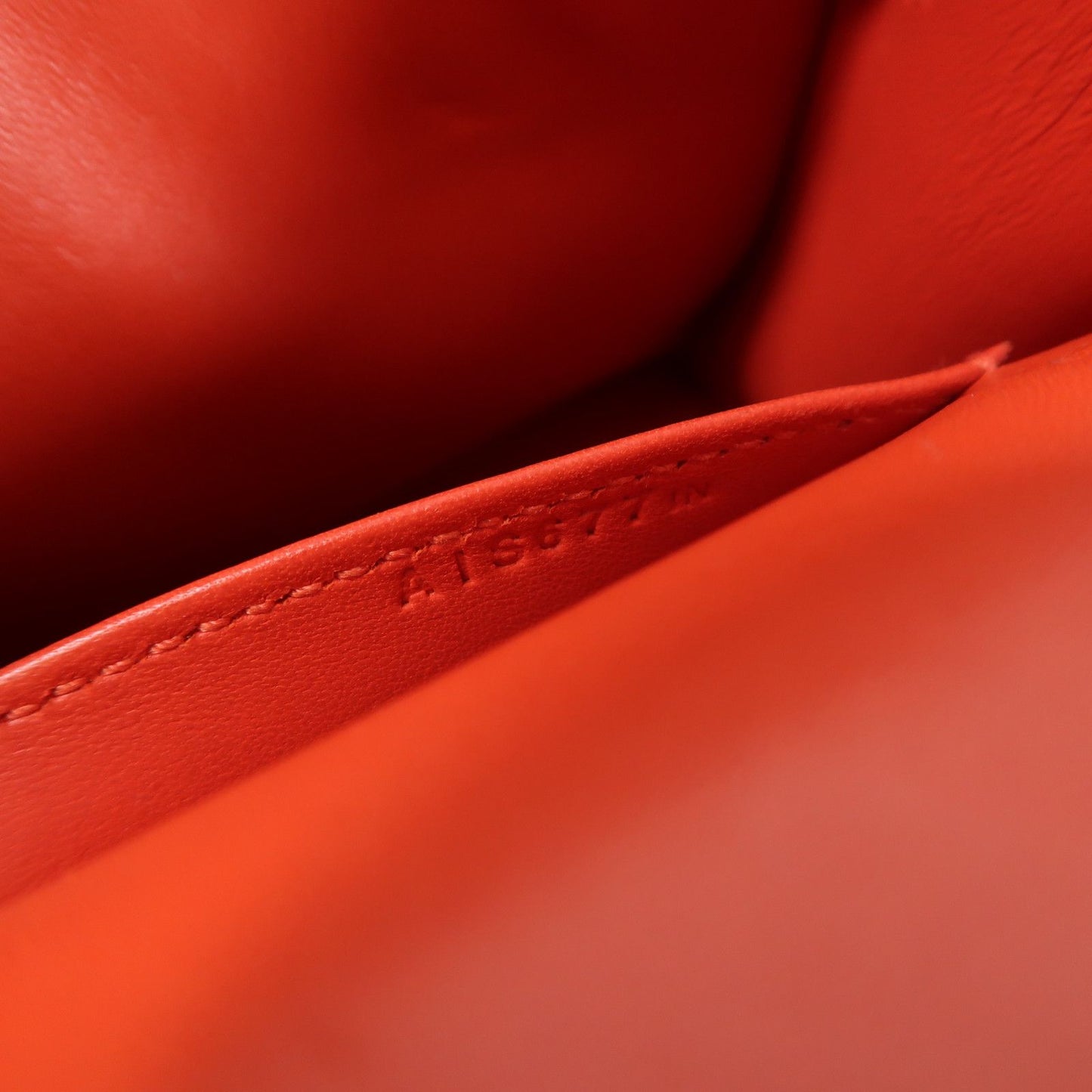 Hermès Kelly Mini II – Rouge de Coeur in pelle Epsom con finiture dorate - Etoilux