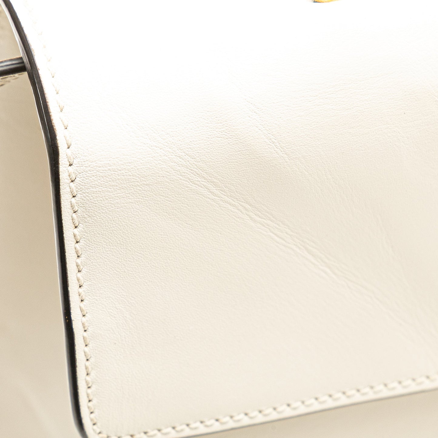 Gucci Borsa a mano media Sylvie in pelle - Etoilux