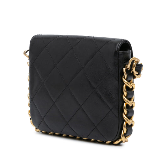 Chanel Small Flap con Catena Pelle di Vitello Trapuntata Nera – 2021/2024 - Etoilux