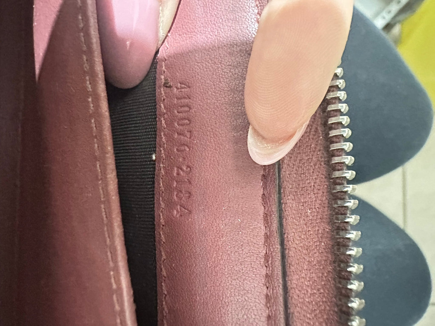 Gucci Portafoglio Zip Around – Blooms Collection SKU: RPV05003025 - Etoilux