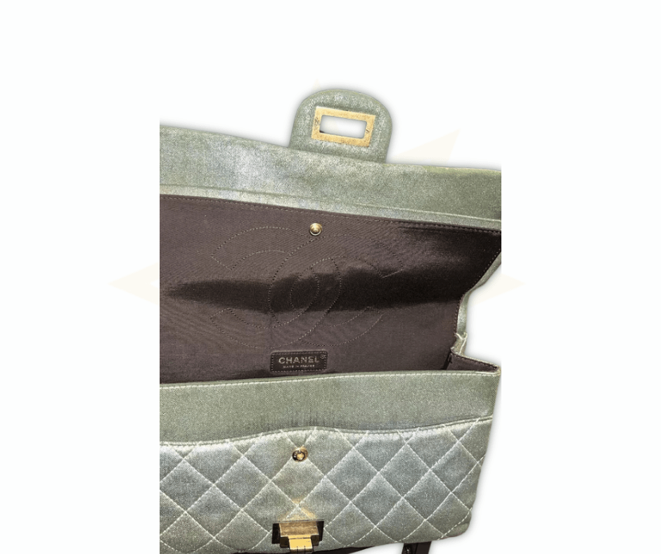 Chanel Reissue 2.55 – Tessuto metallizzato verde - Etoilux