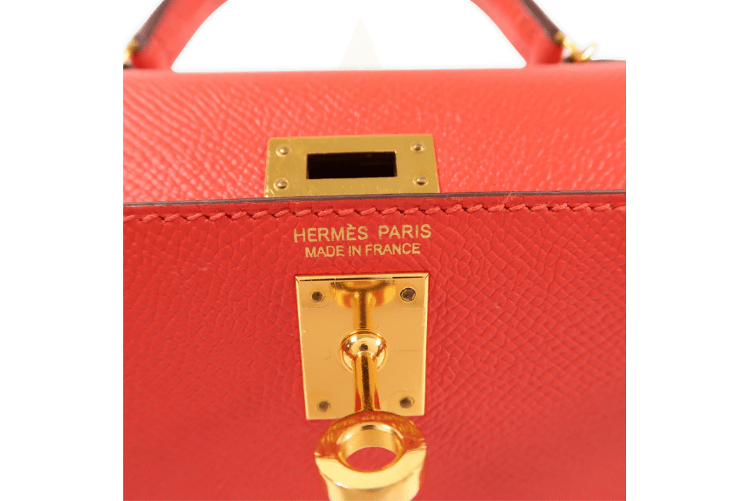Hermès Kelly Mini II – Rouge de Coeur in pelle Epsom con finiture dorate - Etoilux