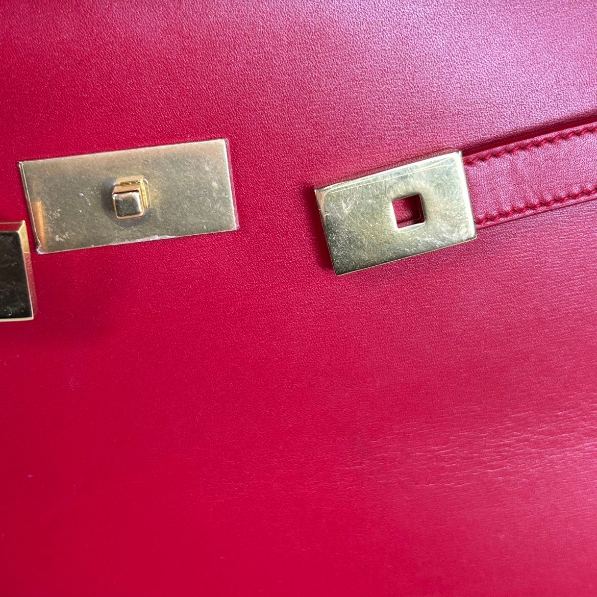 Saint Laurent Paris – Manhattan Shoulder Bag in Smooth Leather Rosso - Etoilux