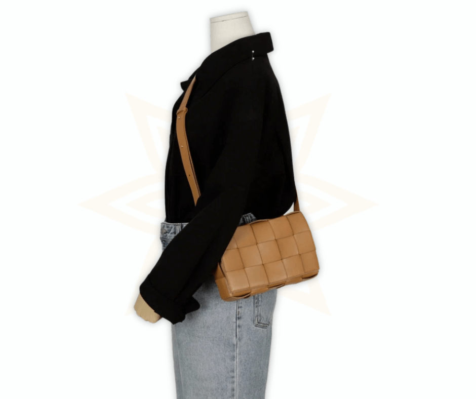 Bottega Veneta Cassette Bag in pelle caramello – Pre - Owned in condizioni eccellenti - Etoilux