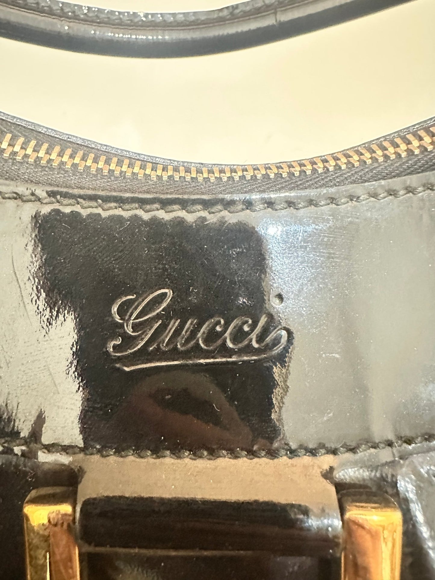 Gucci Indy Hobo Vernice Nera – Iconico Glamour Retrò - Etoilux