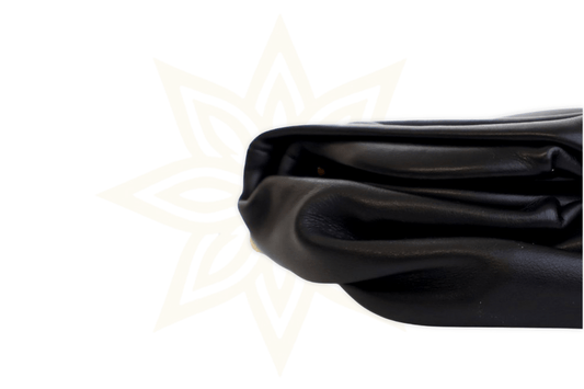 Bottega Veneta Mini Chain Pouch in nappa nera con catena dorata - Etoilux