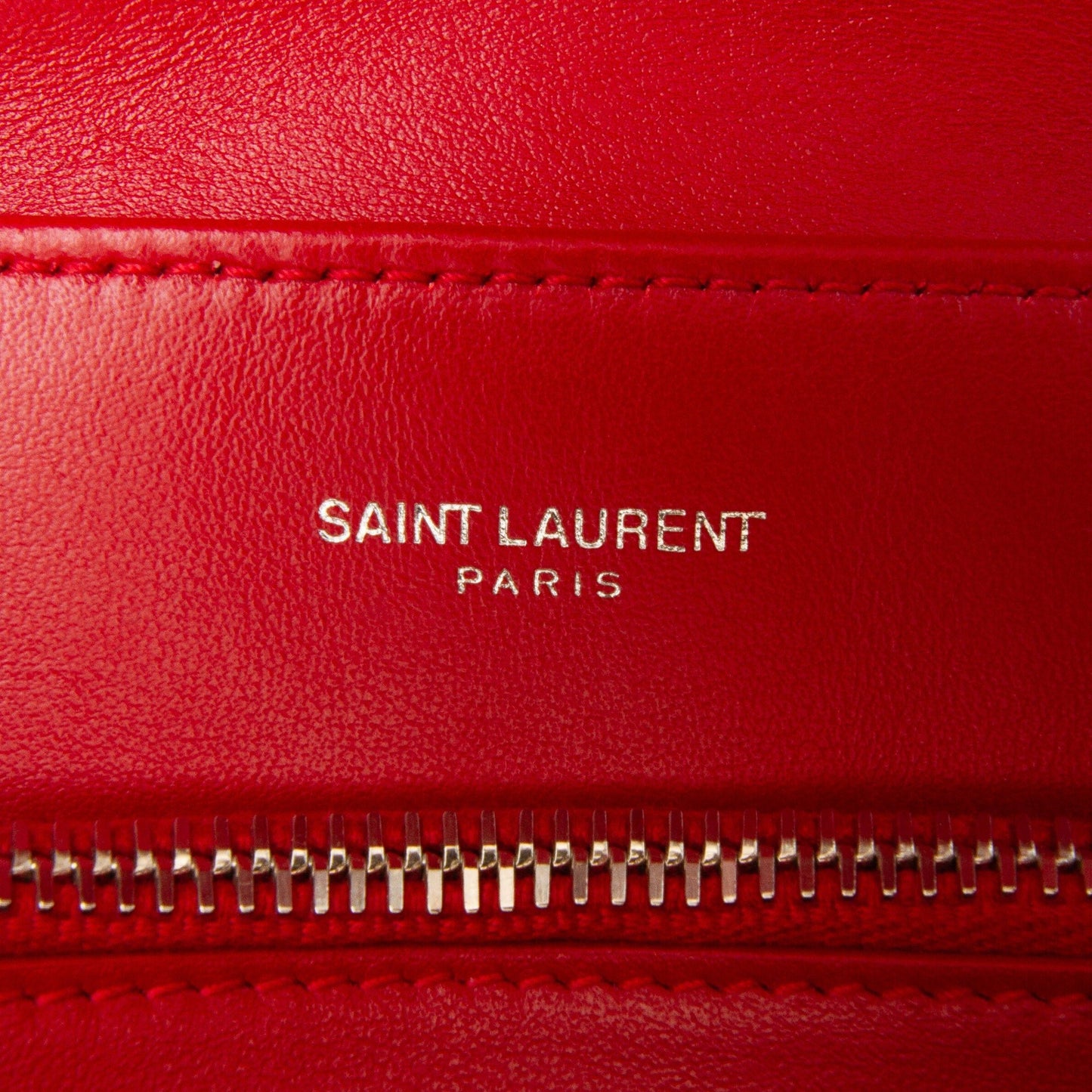 Saint Laurent Piccola borsa a tracolla Loulou Monogram in pelle - Etoilux