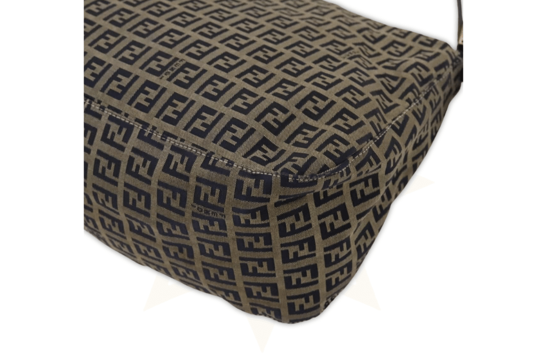 Fendi Mama Baguette in Canvas Zucchino Navy con Finiture Argentate - Etoilux