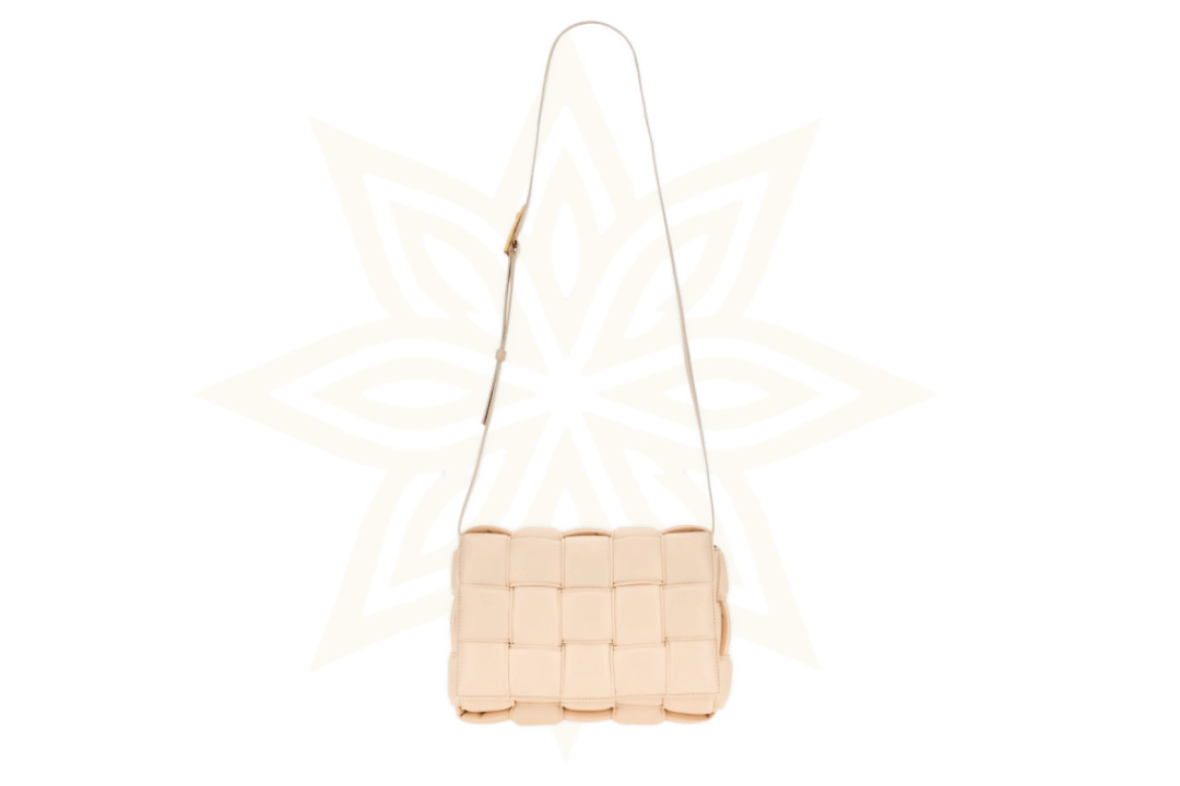 Bottega Veneta – Padded Cassette Bag in Nappa Intrecciata - Etoilux