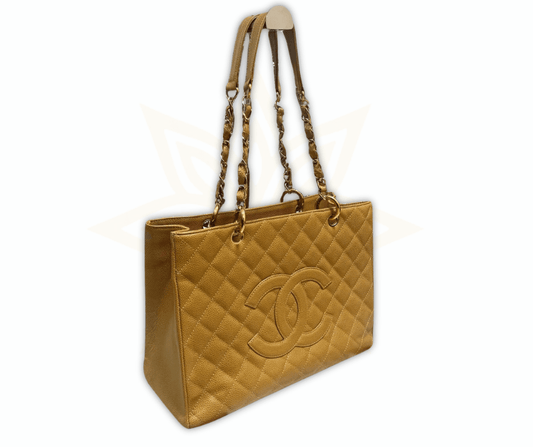 CHANEL Grand Shopping Tote in pelle caviar dorata – Vintage Icon - Etoilux