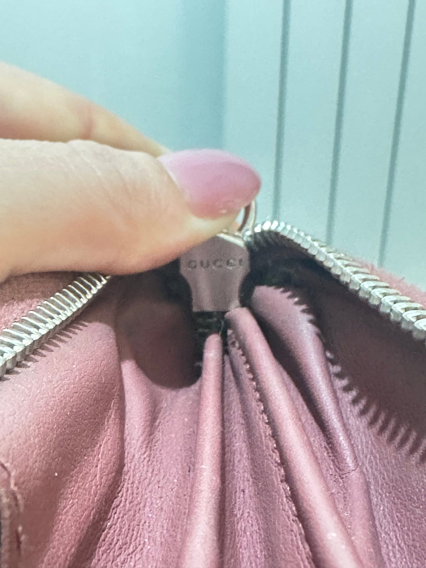 Gucci Portafoglio Zip Around – Blooms Collection SKU: RPV05003025 - Etoilux