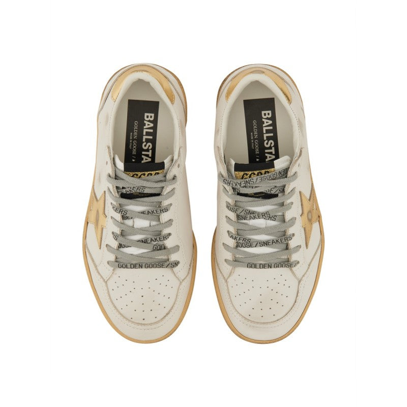 Golden Goose – Ball Star Sneaker in Pelle Bianca con Stella Oro – Donna – FW25