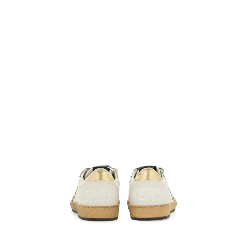 Golden Goose – Ball Star Sneaker in Pelle Bianca con Stella Oro – Donna – FW25