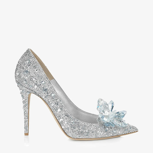 🥂 Jimmy Choo: Il fascino scintillante dello stile londinese - Etoilux