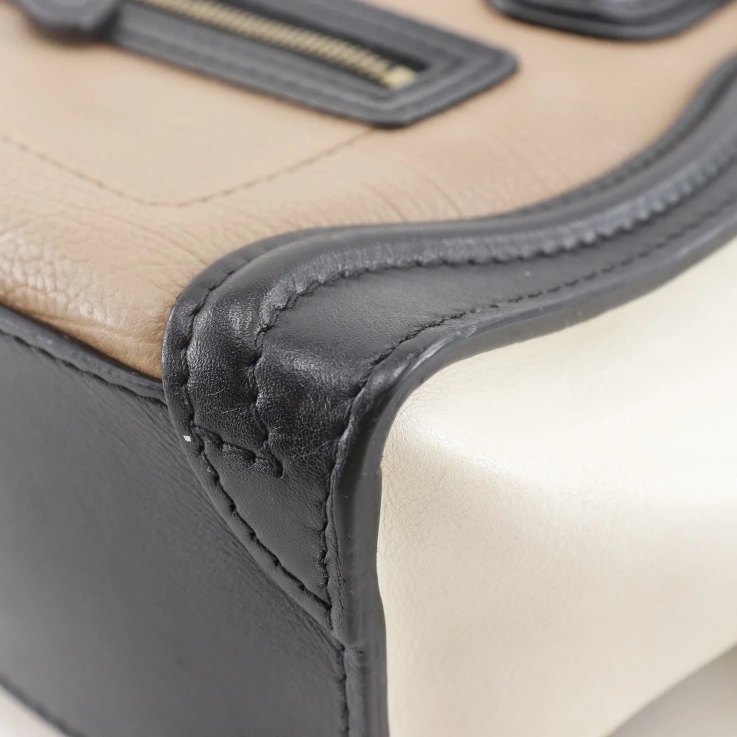 Céline Nano Luggage in Pelle Tricolore – Nero, Marrone e Bianco Sporco