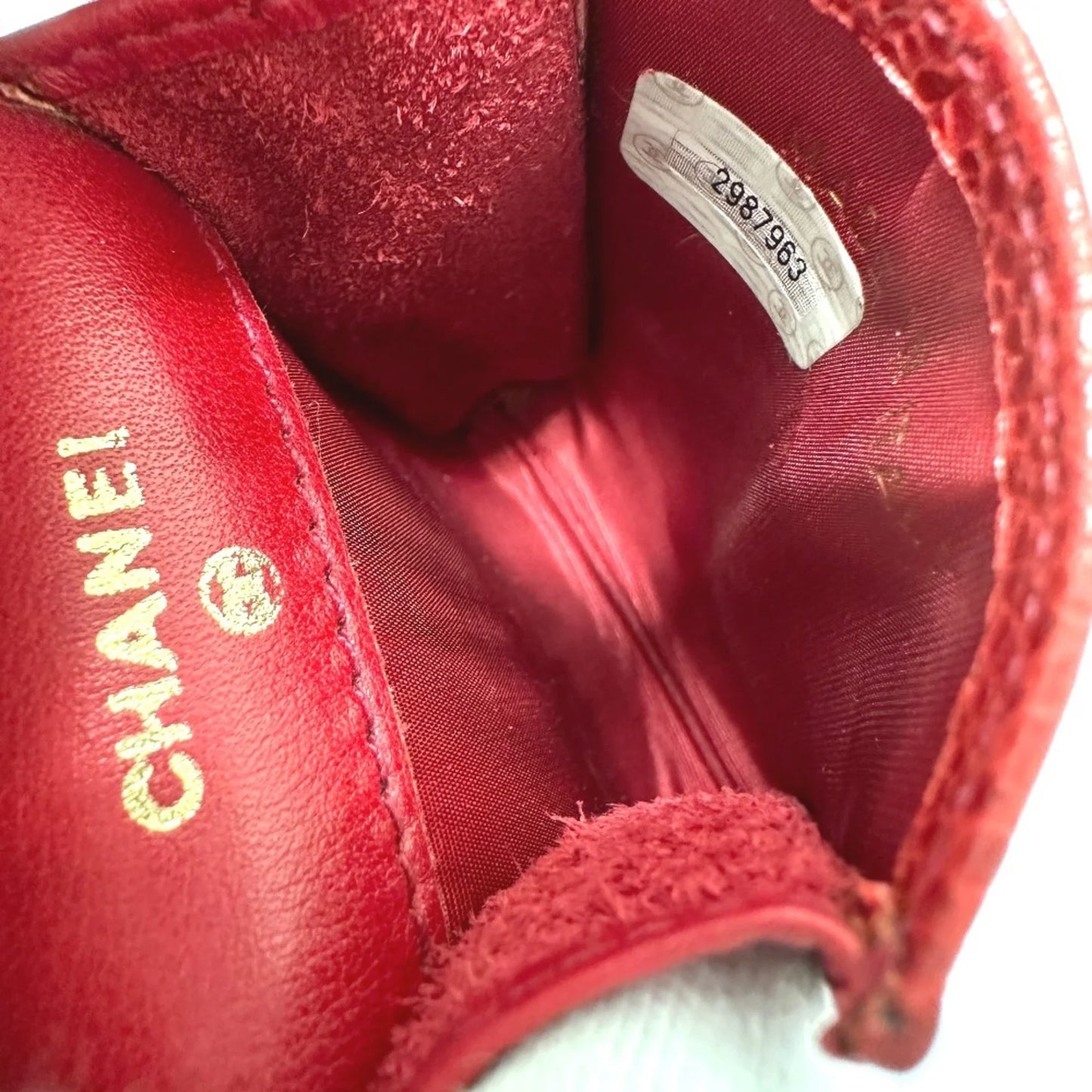 Chanel Portasigari con Catena – Pelle Caviar Rossa