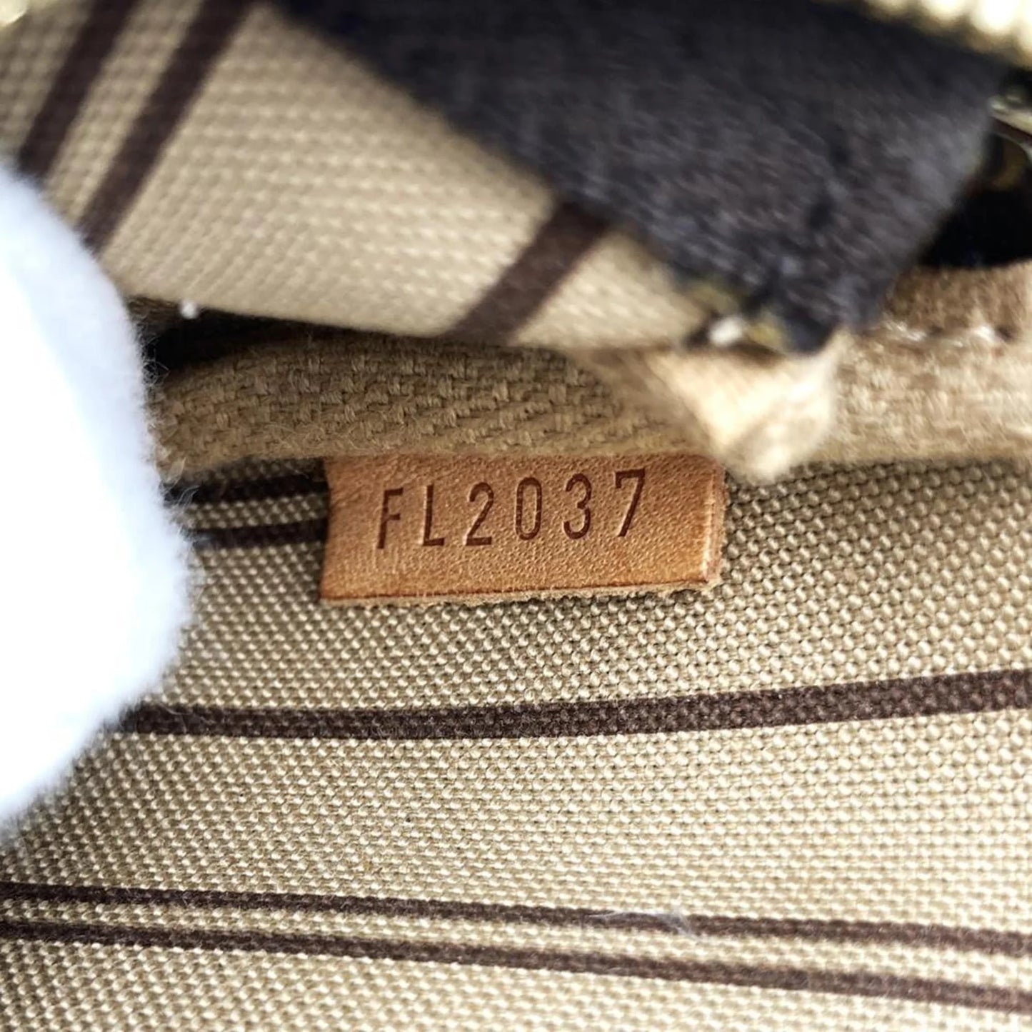 Louis Vuitton Pochette Monogram Trunks & Bags – Edizione Speciale