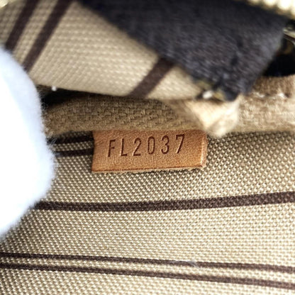 Louis Vuitton Pochette Monogram Trunks & Bags – Edizione Speciale