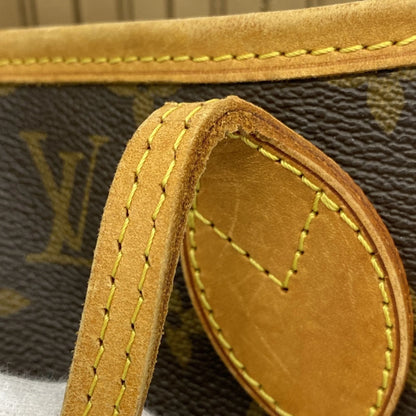 Louis Vuitton Neverfull MM Monogram Canvas – M40156