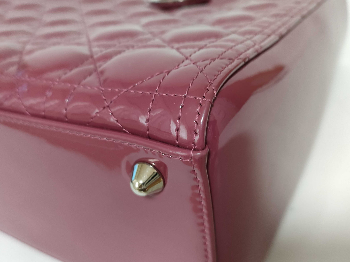 Christian Dior Lady Dior Large Pelle Verniciata Cannage – Rosa Malva – 32 cm