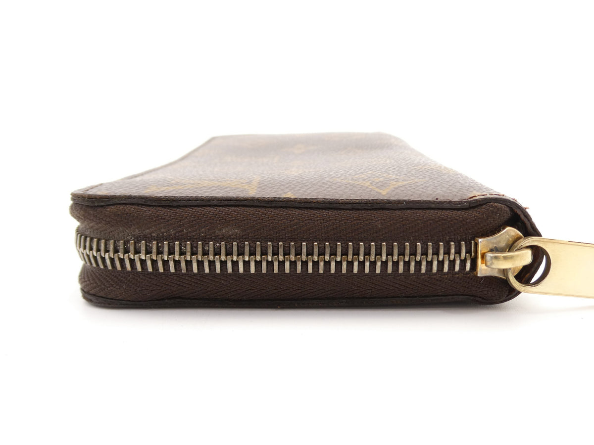 Louis Vuitton	Zippy