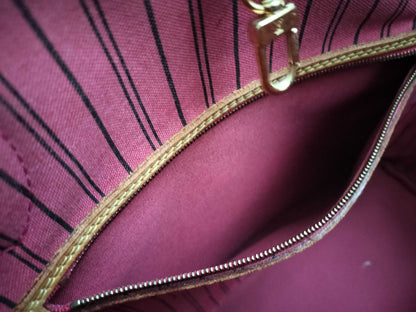 Louis Vuitton Neverfull Monogram