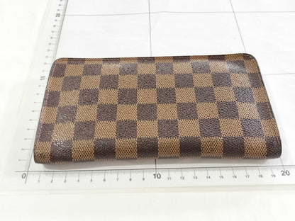 Louis Vuitton Zippy Wallet